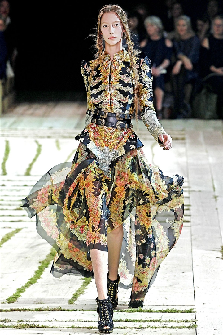 Alexander McQueen 2011 İlkbahar/Yaz