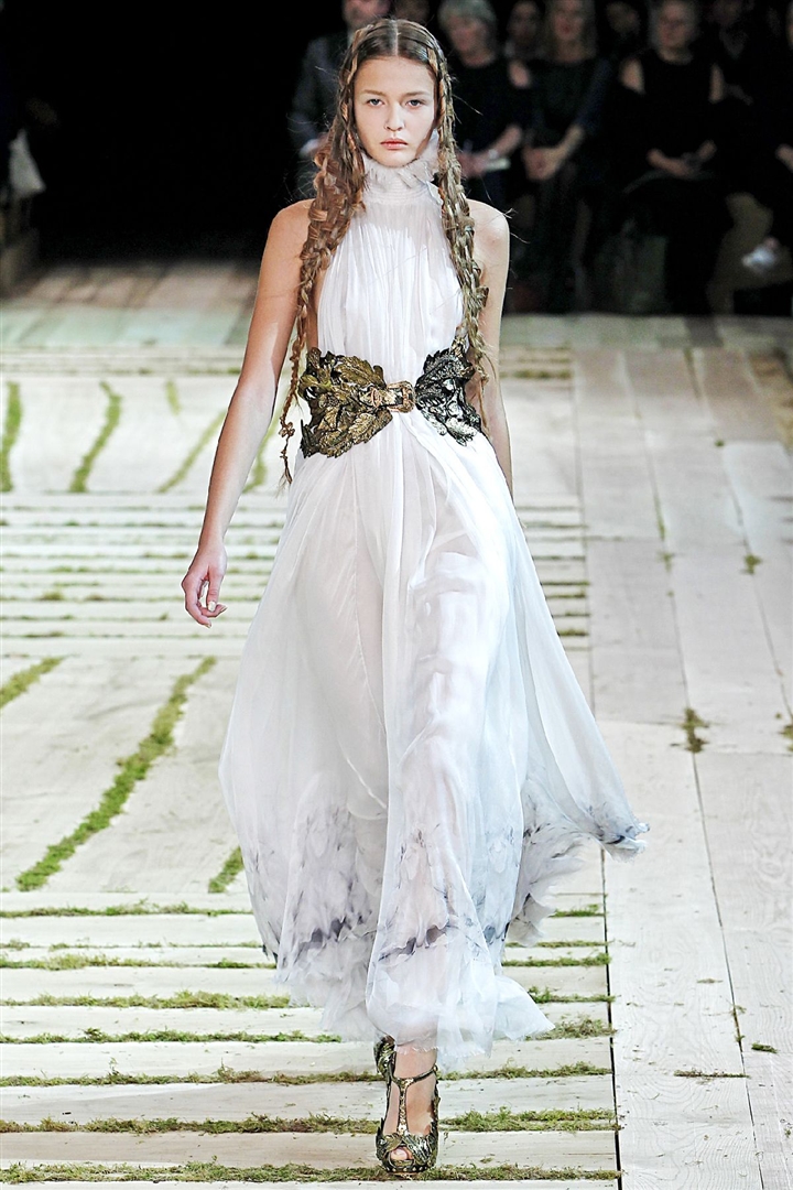 Alexander McQueen 2011 İlkbahar/Yaz