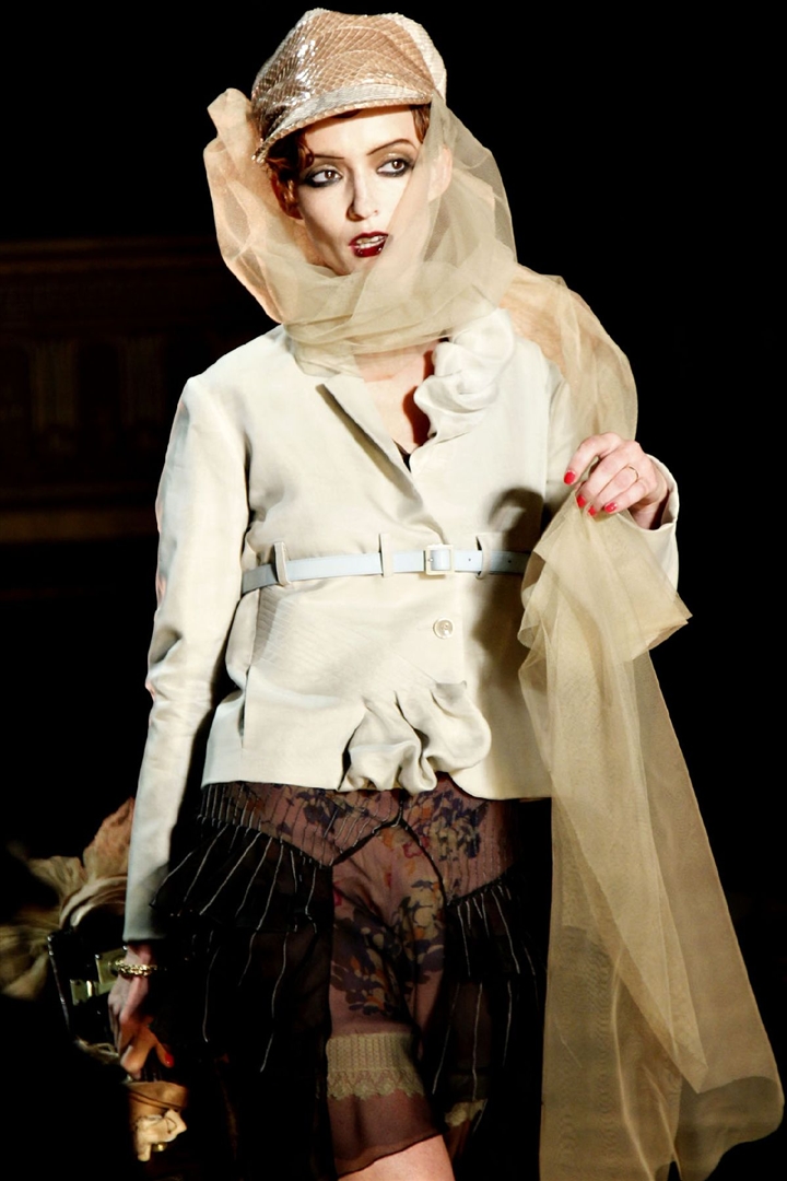 John Galliano 2011 İlkbahar/Yaz Detay