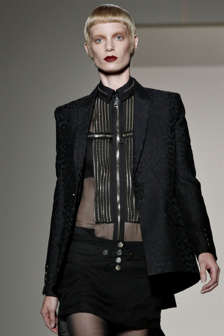 Givenchy 2011 İlkbahar/Yaz Detay