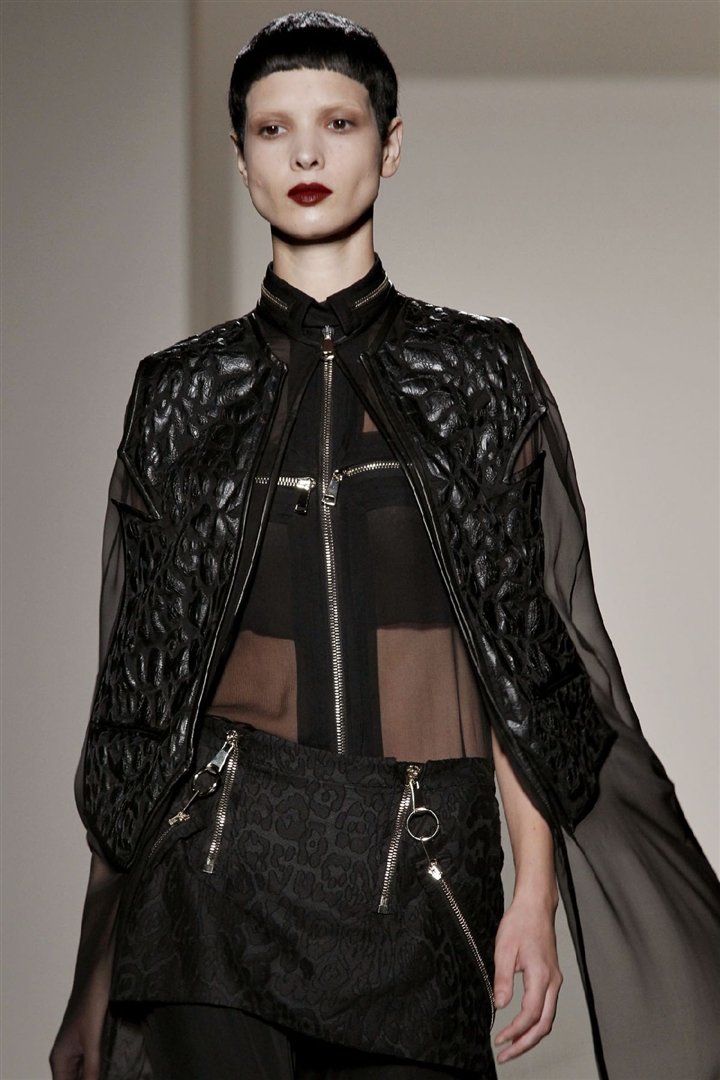 Givenchy 2011 İlkbahar/Yaz Detay