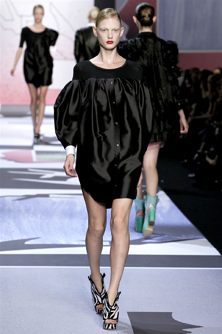 Viktor & Rolf 2011 İlkbahar/Yaz