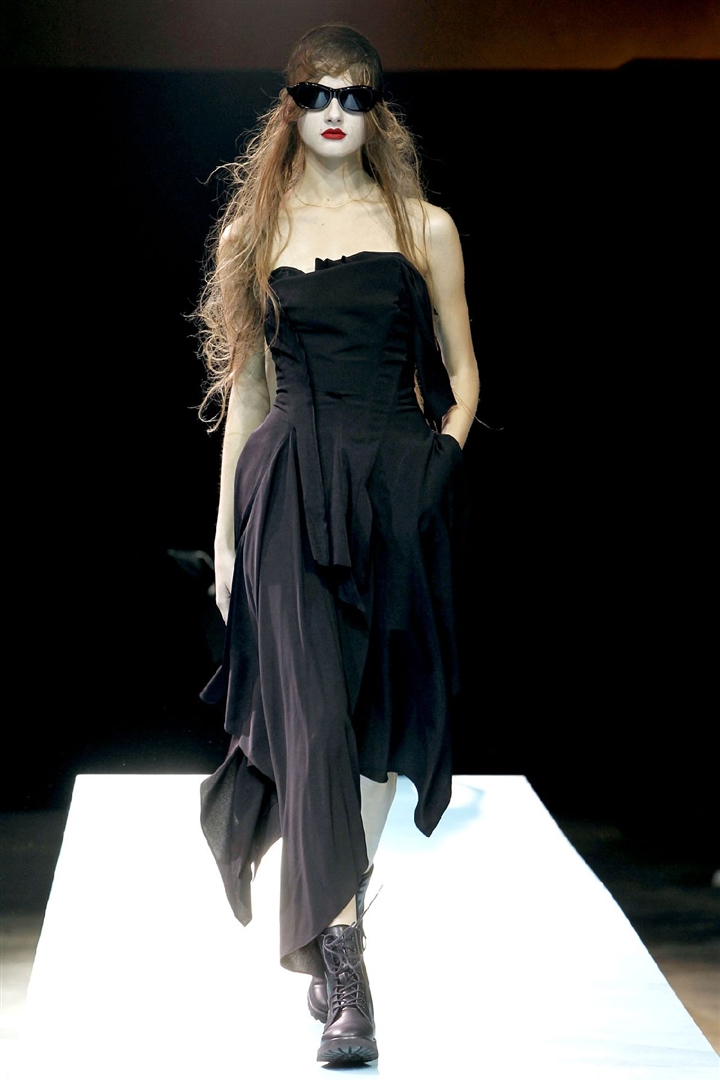 Yohji Yamamoto 2011 İlkbahar/Yaz