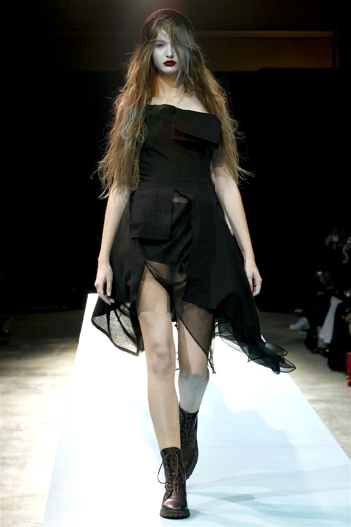 Yohji Yamamoto 2011 İlkbahar/Yaz