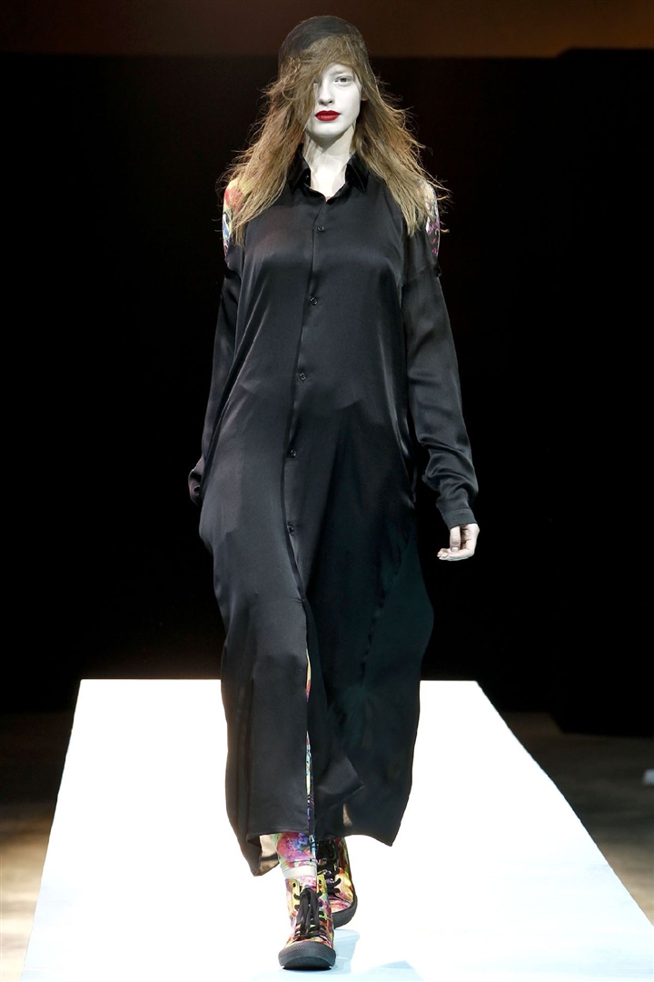 Yohji Yamamoto 2011 İlkbahar/Yaz