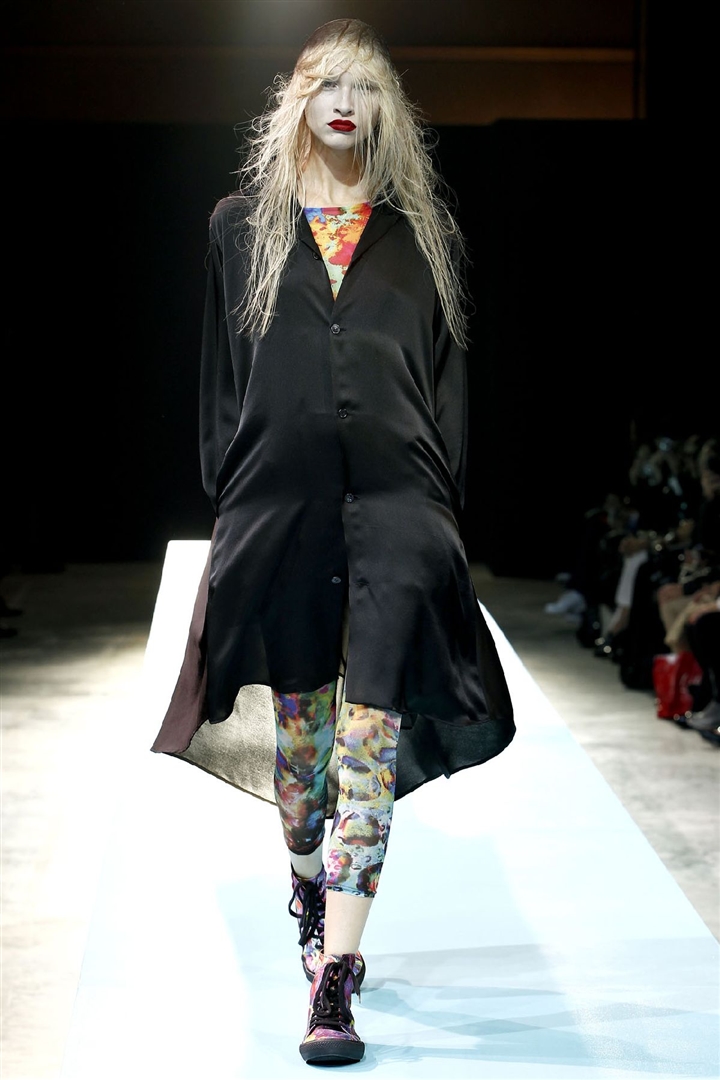 Yohji Yamamoto 2011 İlkbahar/Yaz