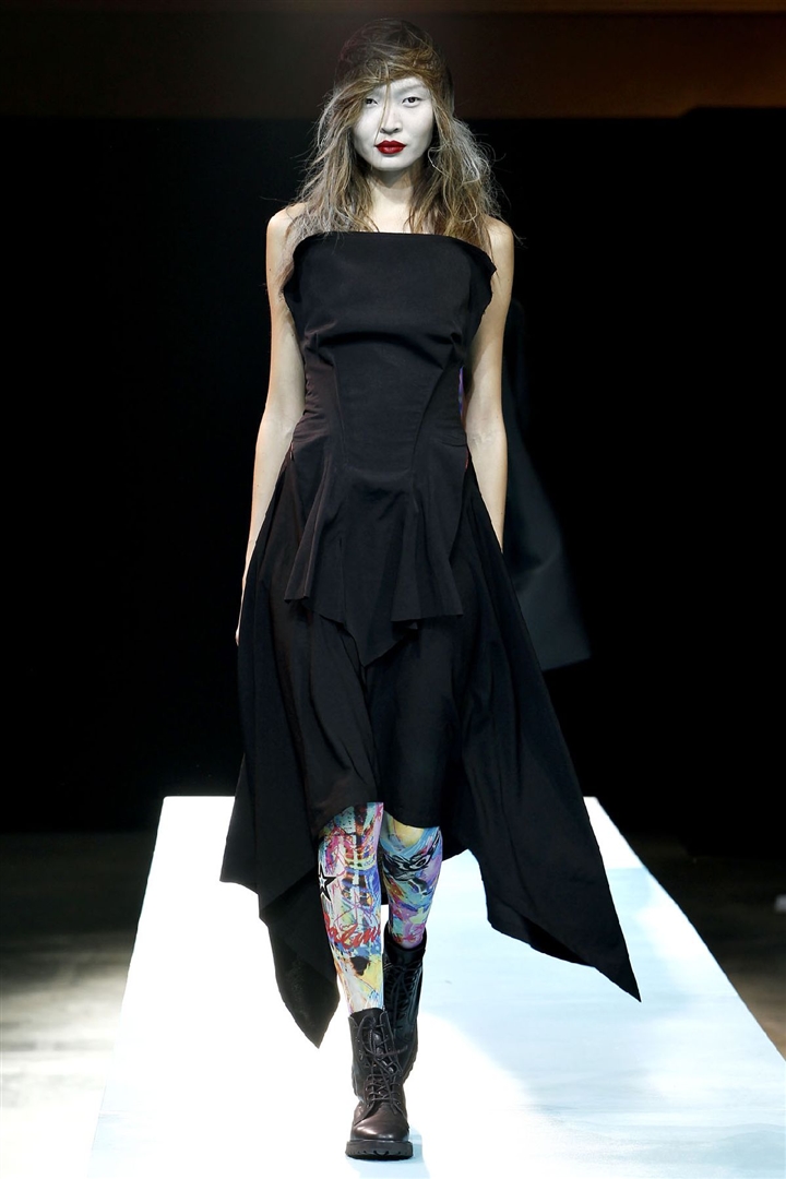 Yohji Yamamoto 2011 İlkbahar/Yaz