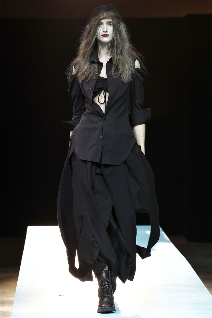 Yohji Yamamoto 2011 İlkbahar/Yaz