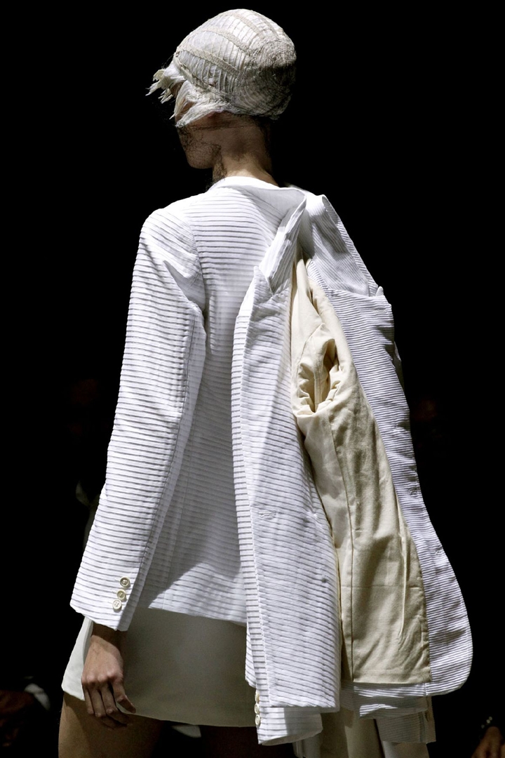 Comme des Garçons  2011 İlkbahar/Yaz Detay