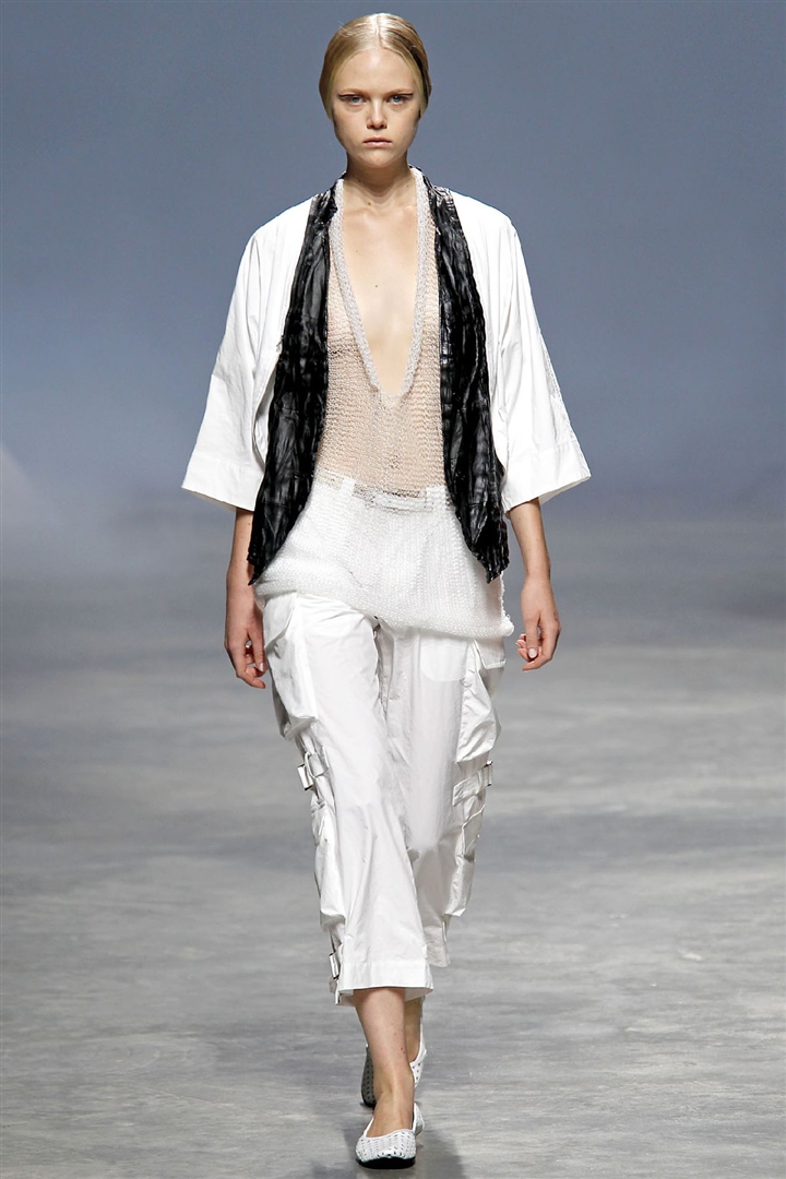 Issey Miyake 2011 İlkbahar/Yaz