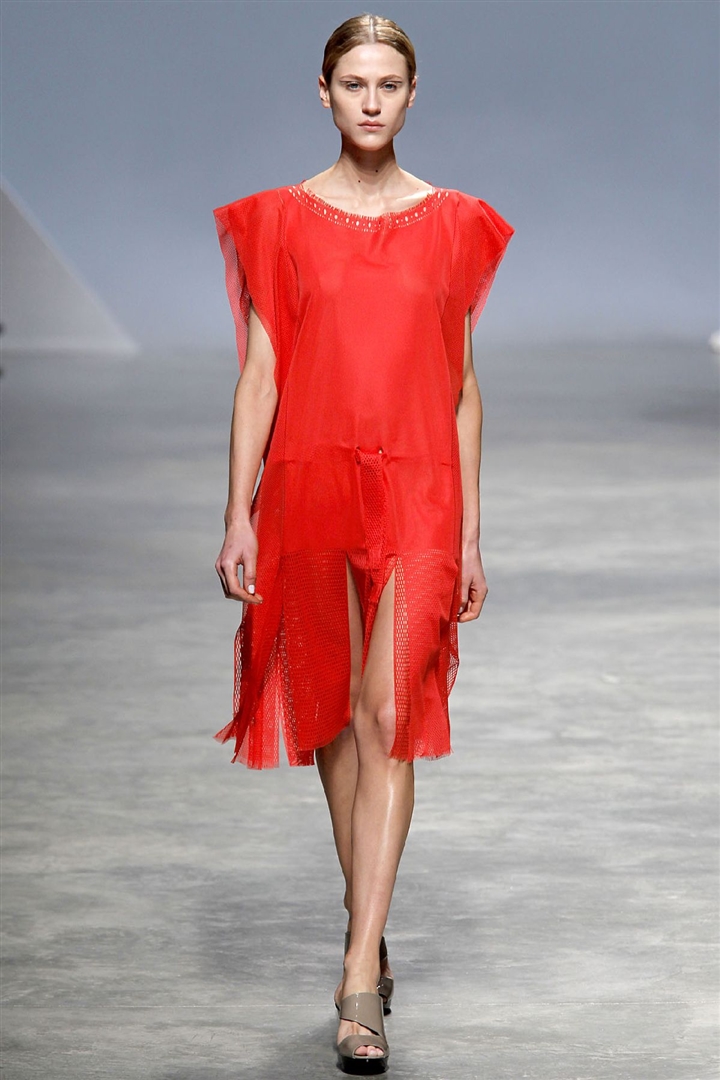 Issey Miyake 2011 İlkbahar/Yaz