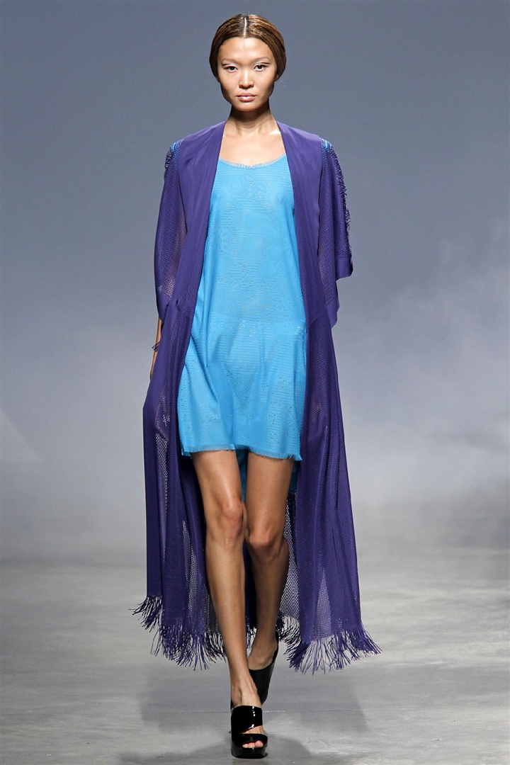 Issey Miyake 2011 İlkbahar/Yaz