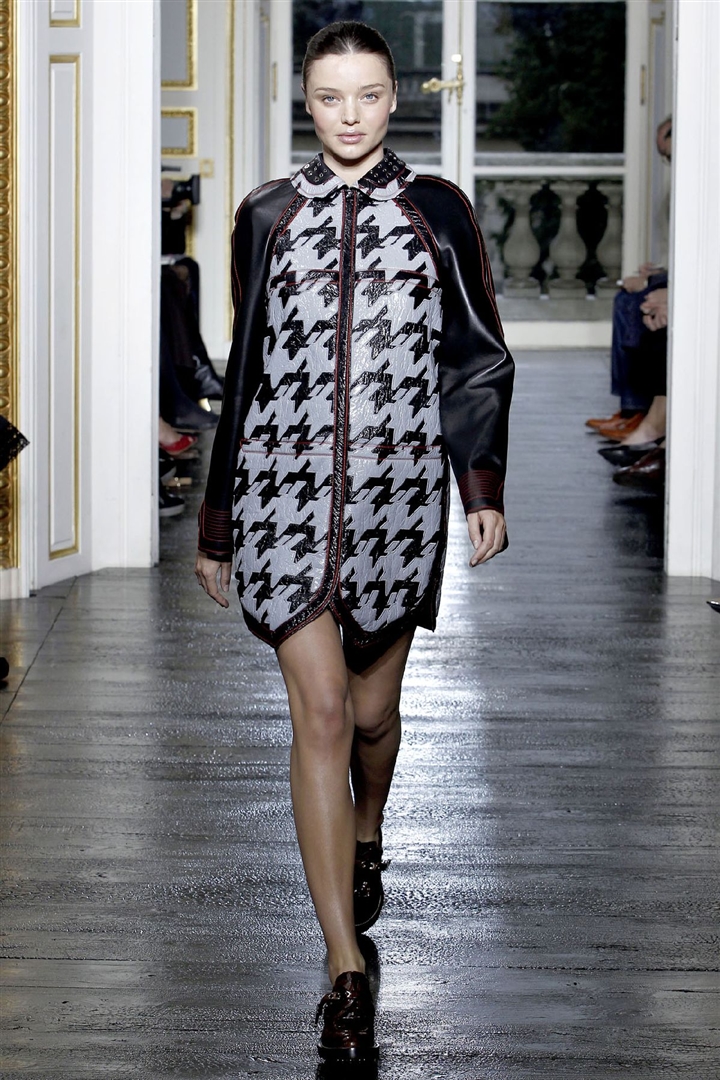 Balenciaga 2011 İlkbahar/Yaz