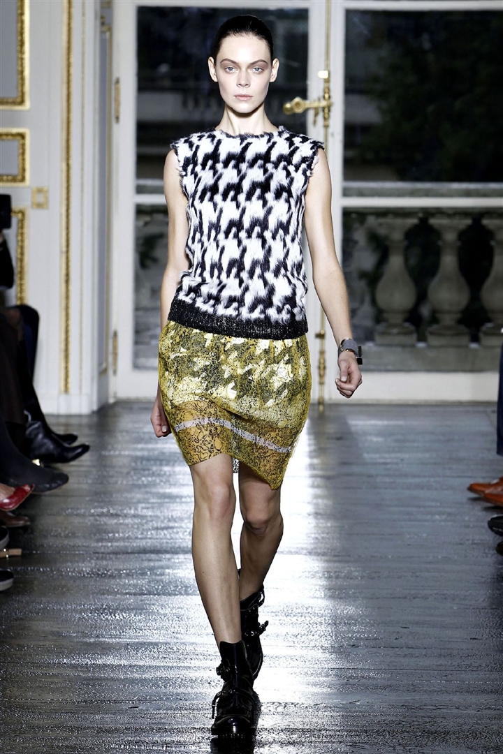 Balenciaga 2011 İlkbahar/Yaz