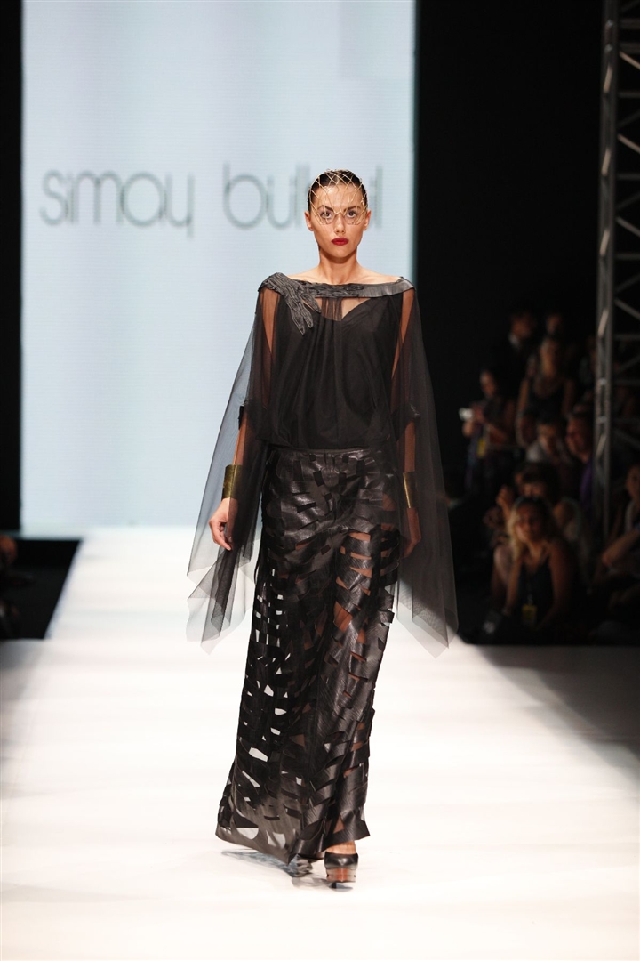 Simay Bülbül 2011 İlkbahar/Yaz