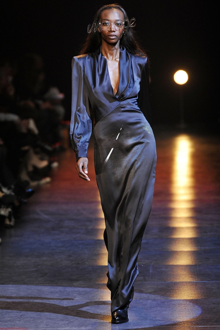 Hussein Chalayan 2010-2011 Sonbahar/Kış