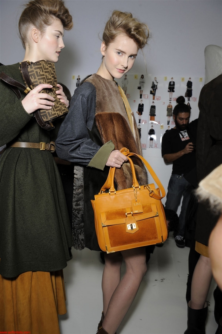 Fendi 2010-2011 Sonbahar/Kış Çekim Arkası