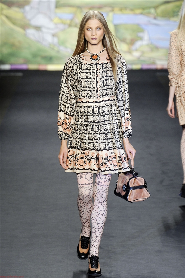 Anna Sui 2010-2011 Sonbahar/Kış