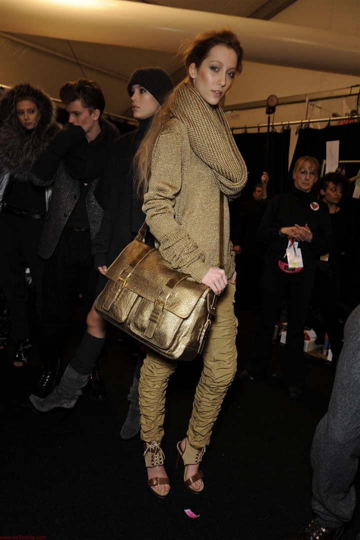 Michael Kors 2010-2011 Sonbahar/Kış Çekim Arkası