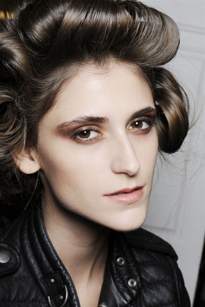 Oscar de la Renta 2010-2011 Sonbahar/Kış Güzellik