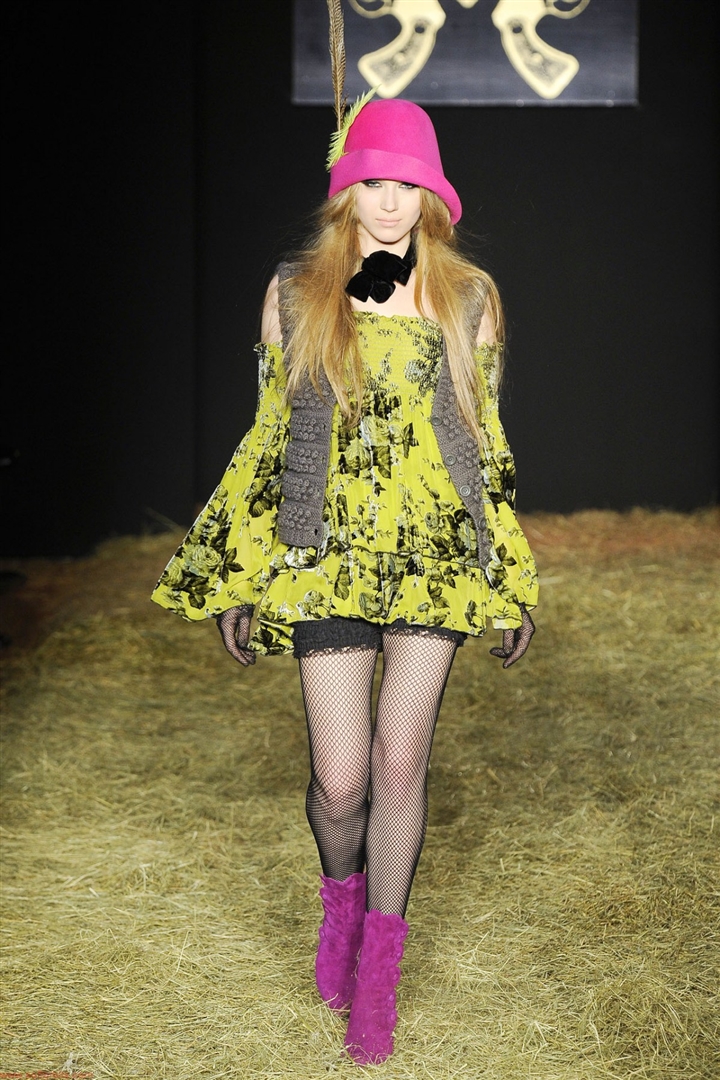 Betsey Johnson 2010-2011 Sonbahar/Kış