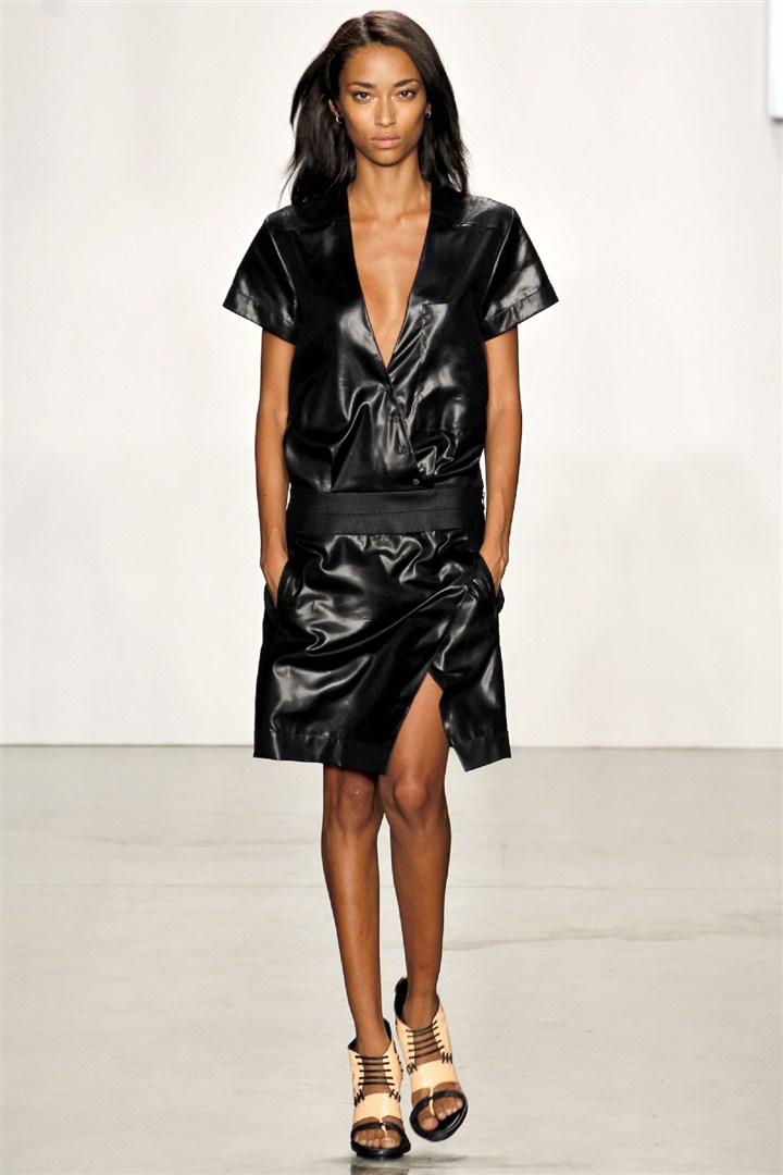 Helmut Lang 2013 İlkbahar/Yaz