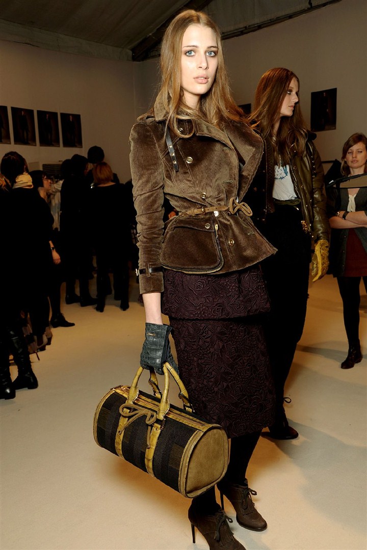 Burberry Prorsum 2012-2013 Sonbahar/Kış Çekim Arkası