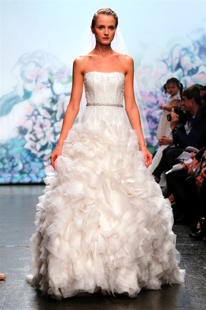 Monique Lhuillier 2012-2013 Sonbahar/Kış Gelinlik