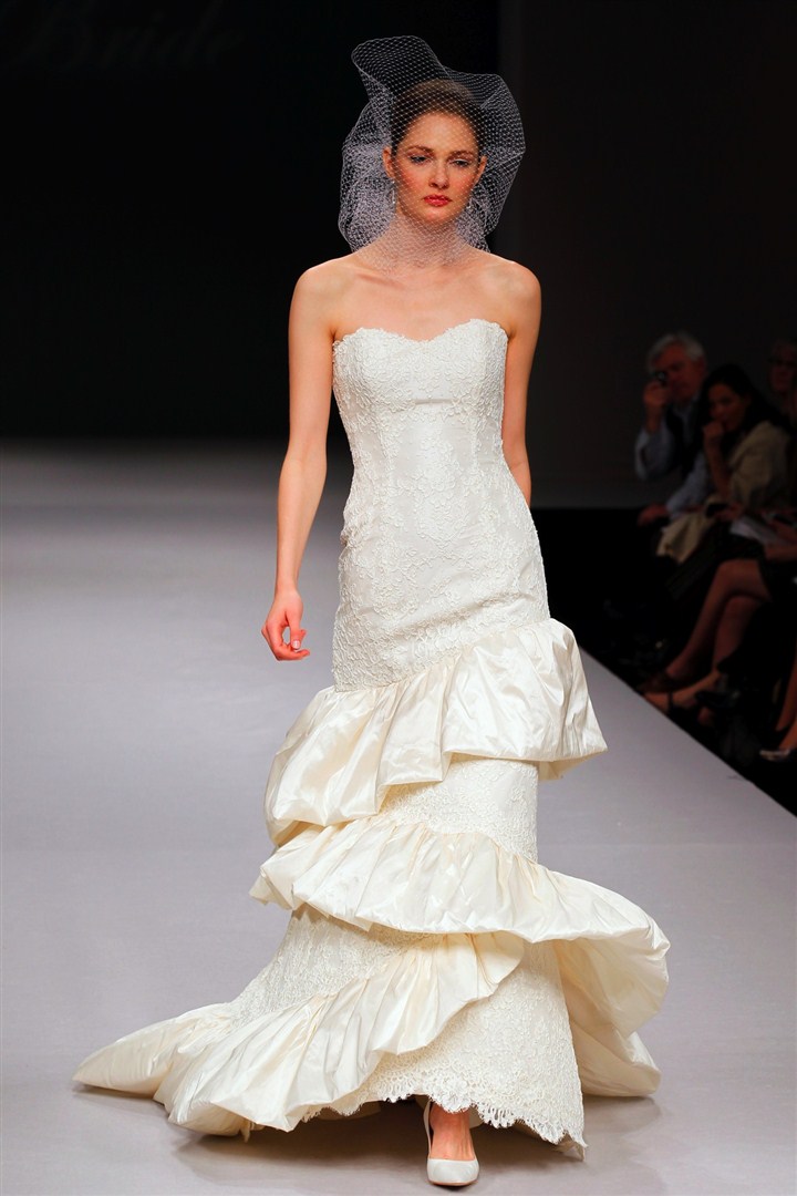 Badgley Mischka 2012-2013 Sonbahar/Kış Gelinlik