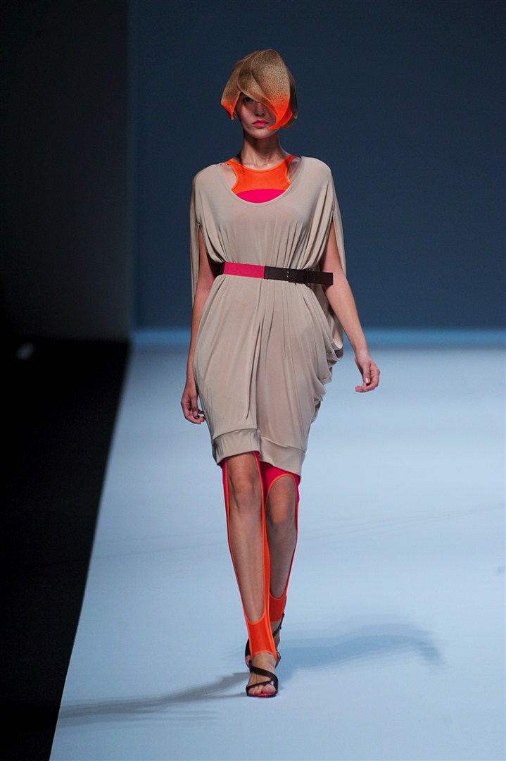 Issey Miyake 2012 İlkbahar/Yaz