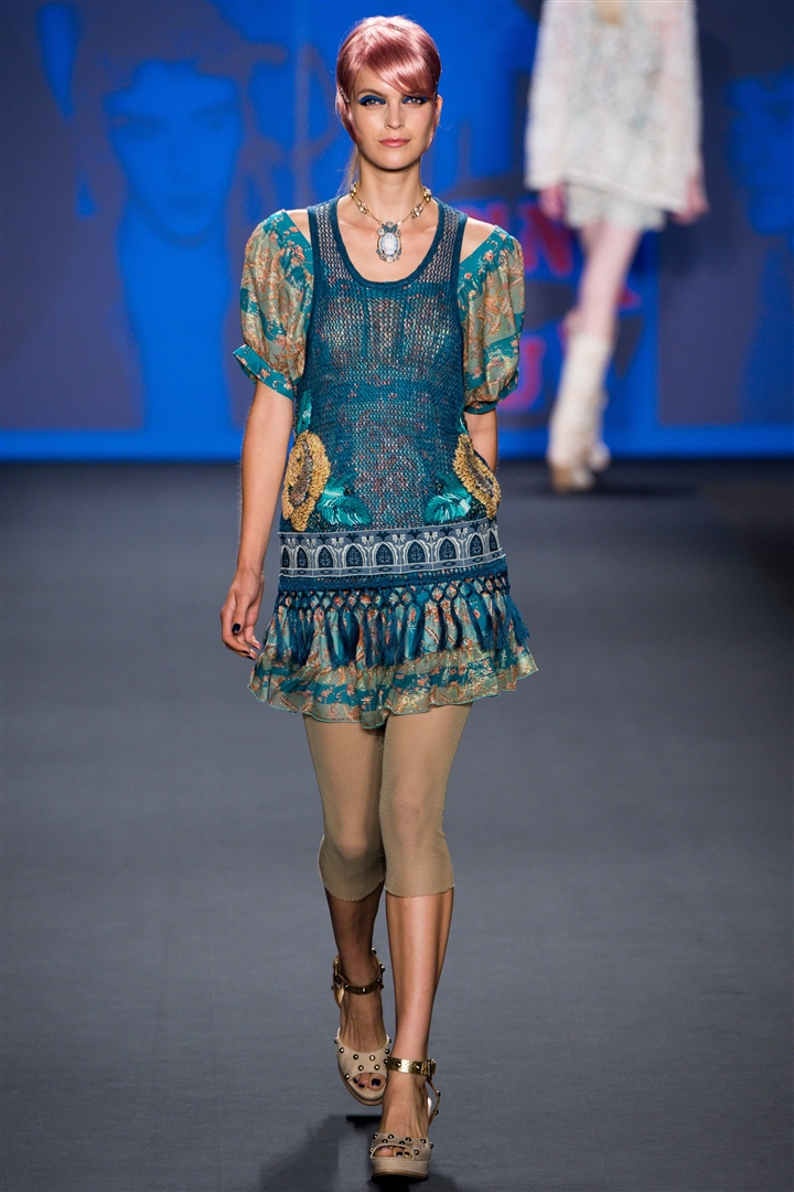 Anna Sui 2013 İlkbahar/Yaz