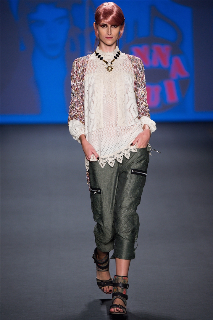 Anna Sui 2013 İlkbahar/Yaz