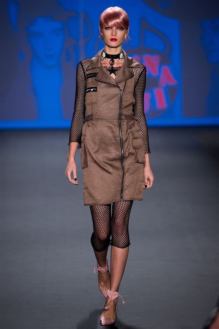 Anna Sui 2013 İlkbahar/Yaz