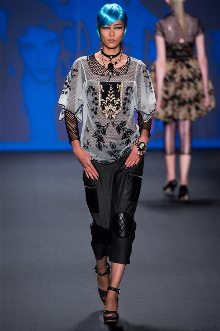 Anna Sui 2013 İlkbahar/Yaz