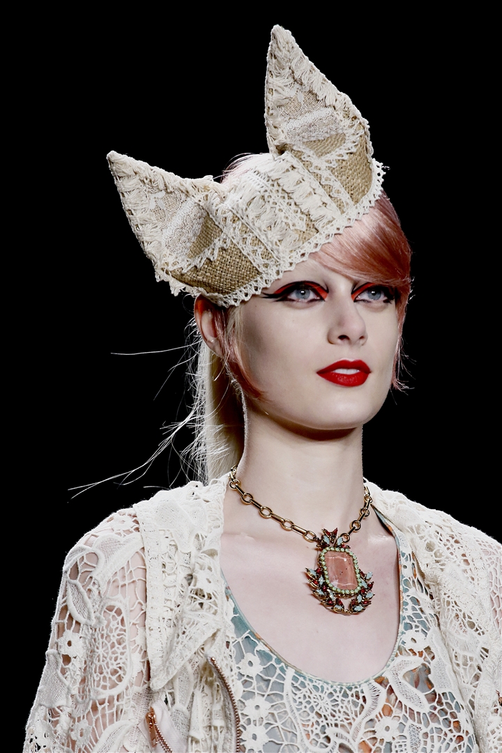 Anna Sui 2013 İlkbahar/Yaz Detay