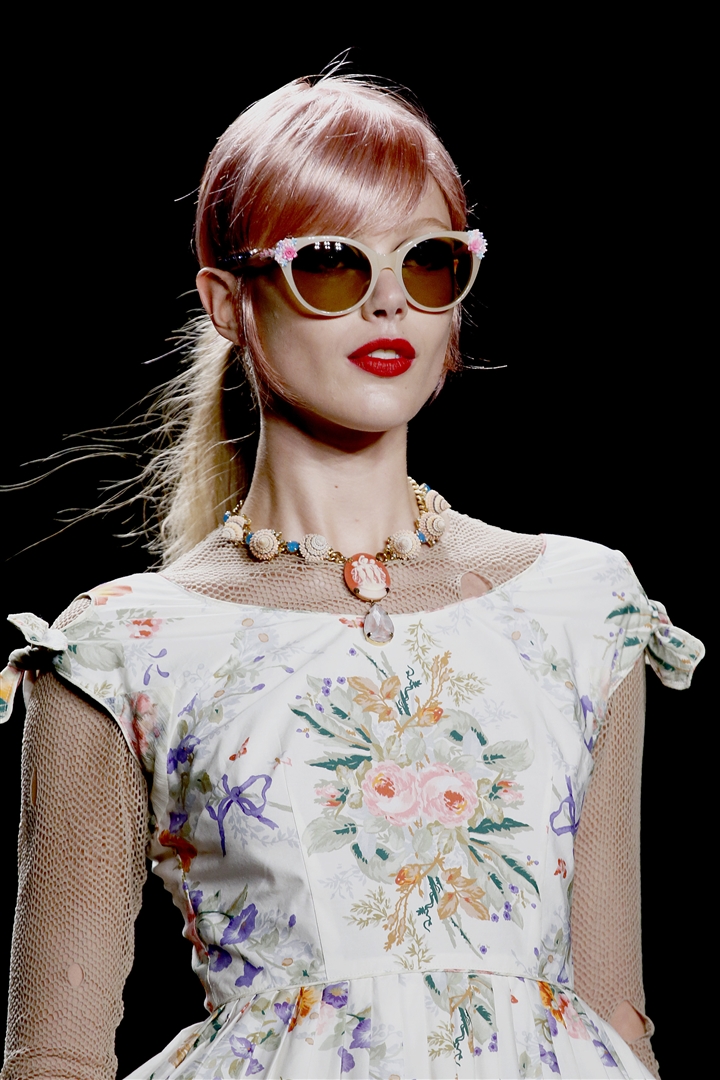 Anna Sui 2013 İlkbahar/Yaz Detay