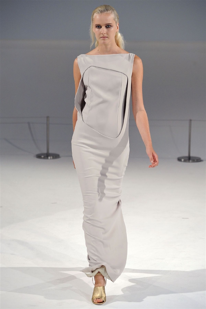 Hussein Chalayan 2012 İlkbahar/Yaz