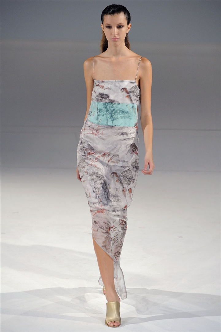 Hussein Chalayan 2012 İlkbahar/Yaz