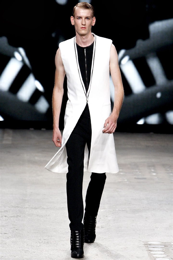 Gareth Pugh 2012 İlkbahar/Yaz