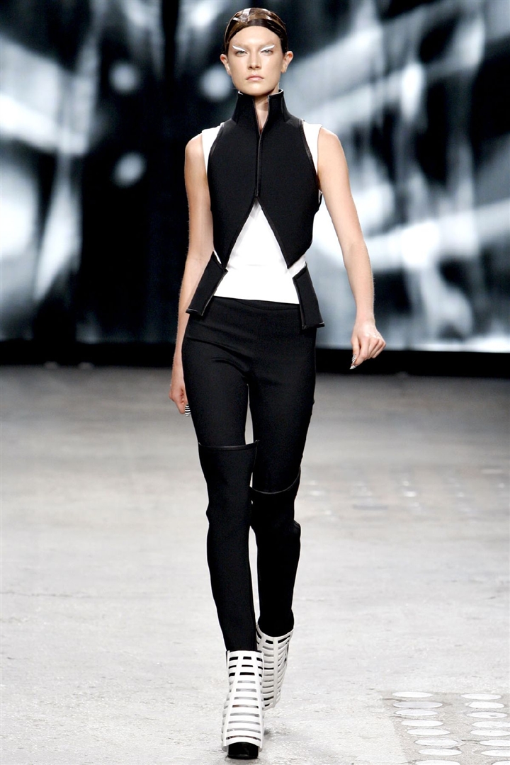 Gareth Pugh 2012 İlkbahar/Yaz