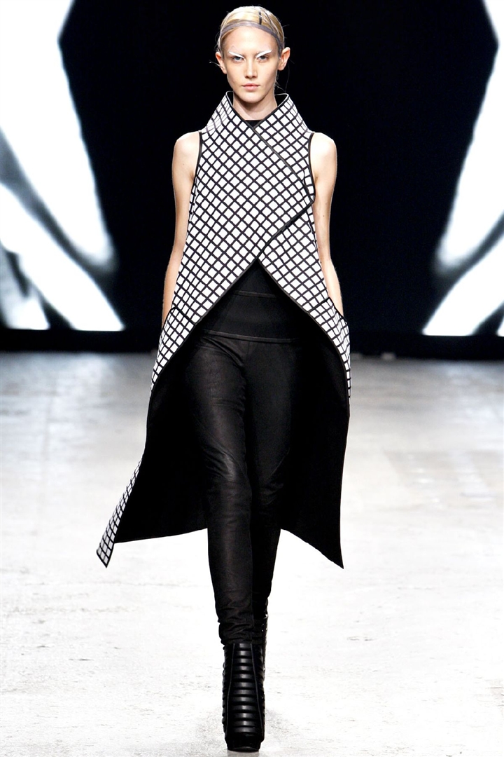 Gareth Pugh 2012 İlkbahar/Yaz