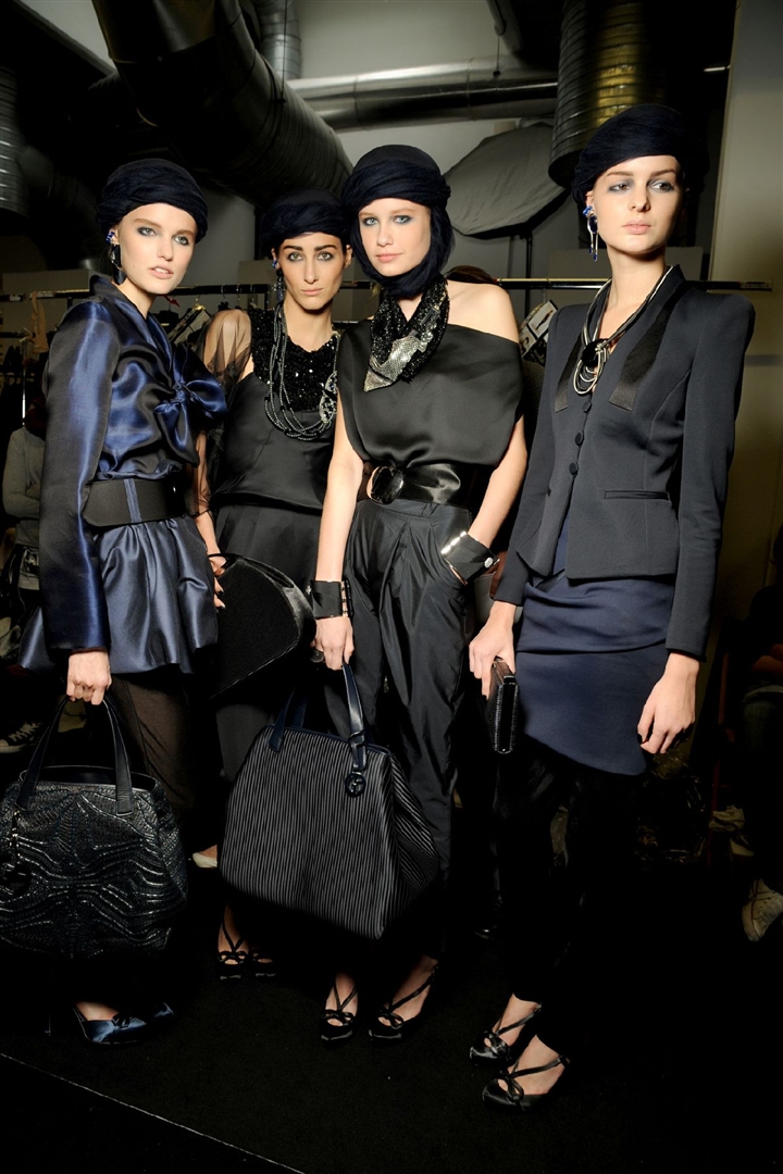 Giorgio Armani 2011 İlkbahar/Yaz Çekim Arkası