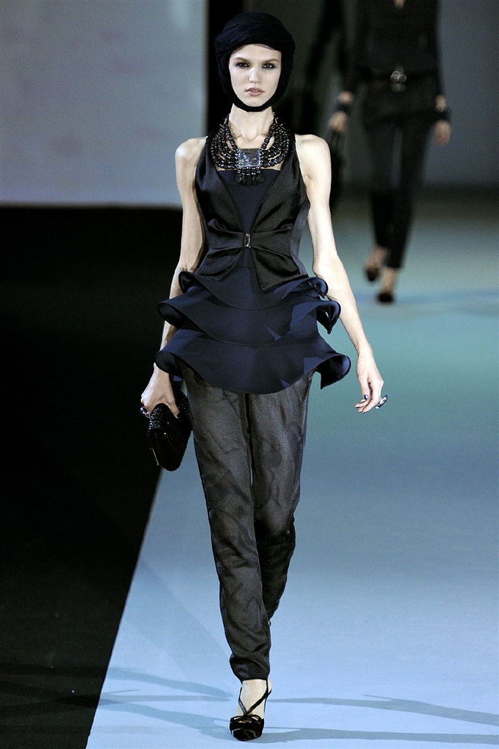 Giorgio Armani 2011 İlkbahar/Yaz