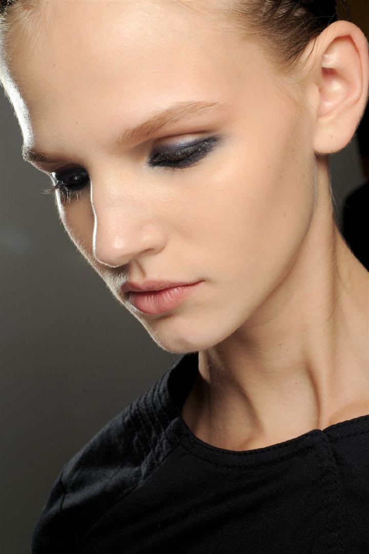 Giorgio Armani 2011 İlkbahar/Yaz Güzellik