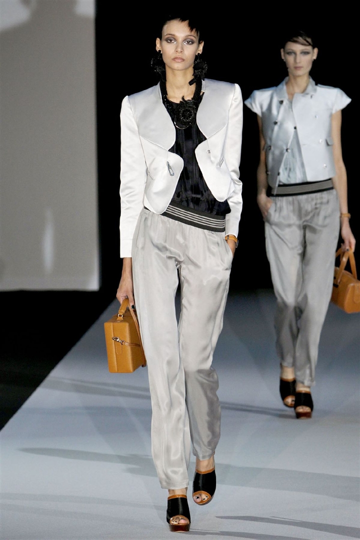 Emporio Armani 2011 İlkbahar/Yaz