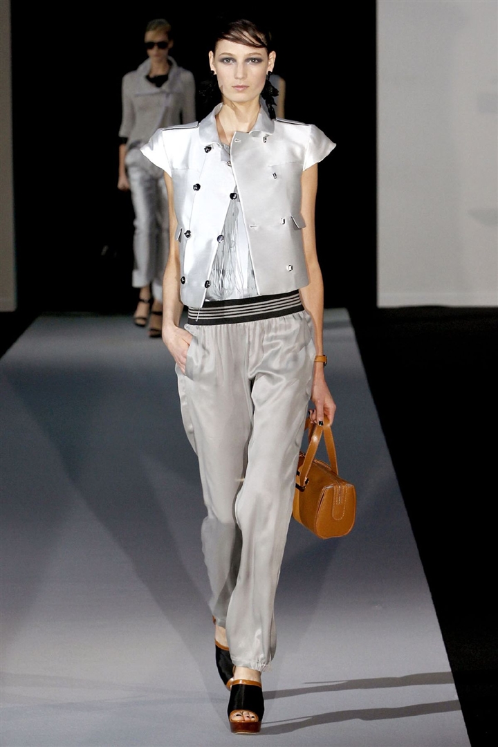 Emporio Armani 2011 İlkbahar/Yaz