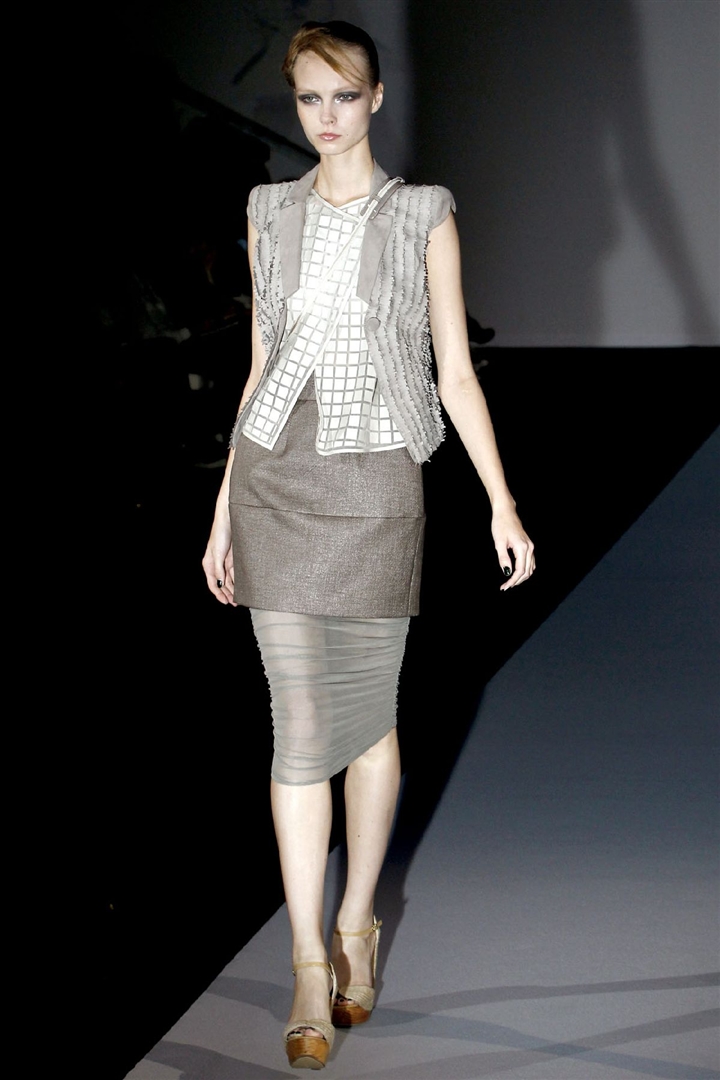 Emporio Armani 2011 İlkbahar/Yaz