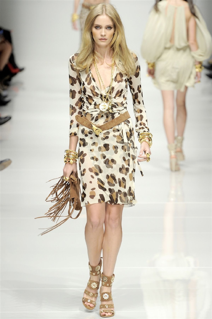 Blumarine 2011 İlkbahar/Yaz