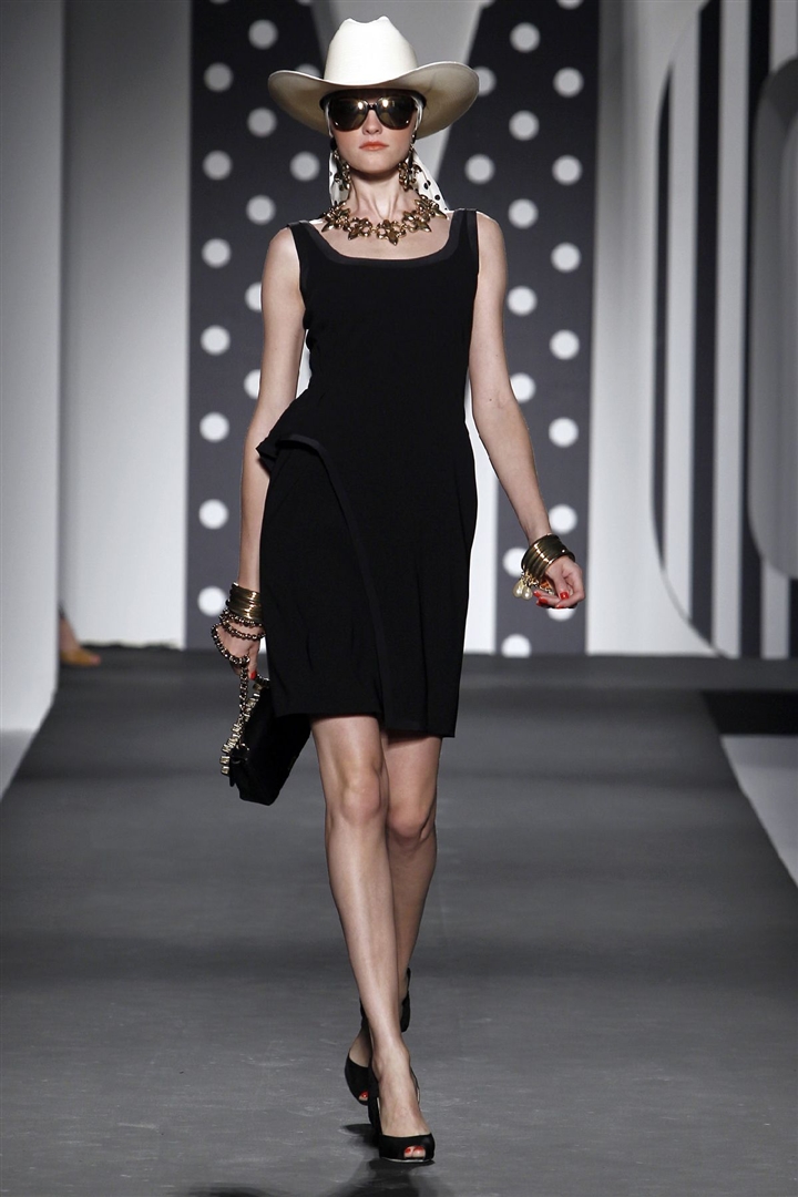 Moschino 2011 İlkbahar/Yaz