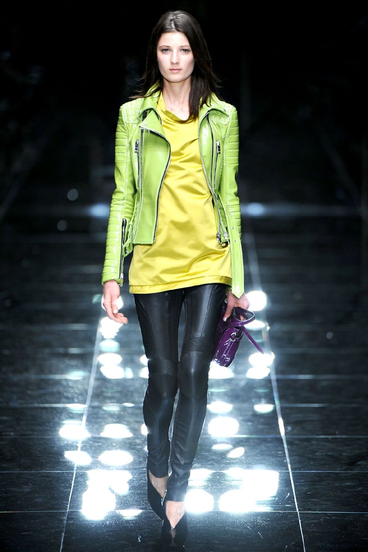 Burberry Prorsum 2011 İlkbahar/Yaz